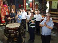 頂城所所長林維群及警察同仁 陪同上香